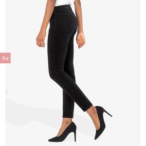 NWT KUT FROM THE KLOTH DIANA RELAXED FIT FAB AB CORDUROY SKINNY (BLACK) size 00P